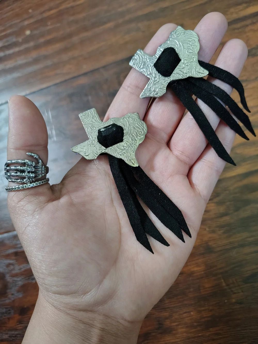 Vintage 90s Texas shaped hair clips with fringe
